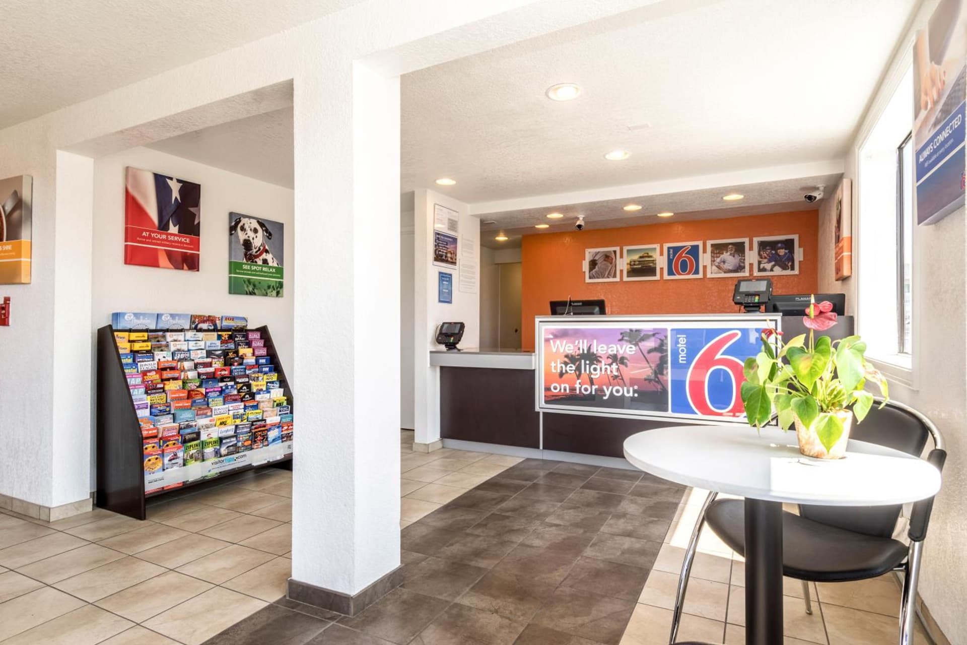Motel 6-Anaheim, CA - Fullerton East, Anaheim, foto 2