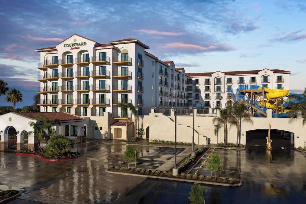 Courtyard by Marriott Anaheim Theme Park Entrance, Anaheim, foto 2