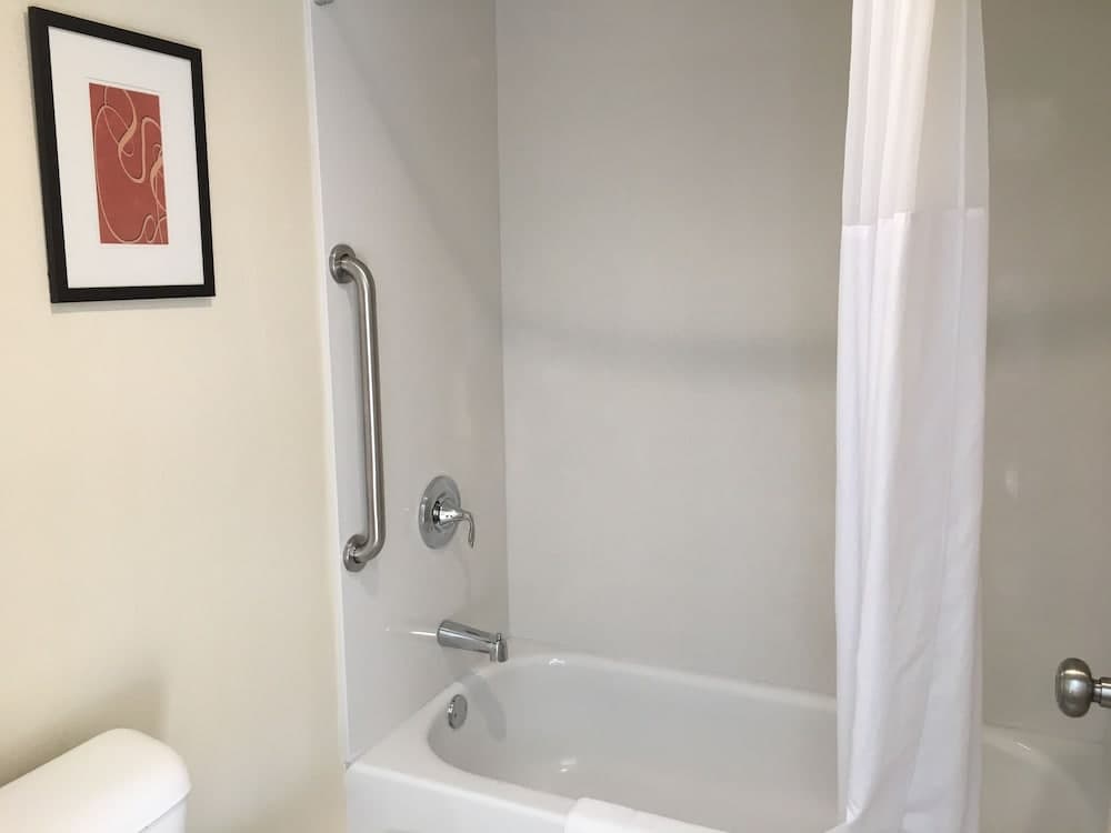 MainStay Suites John Wayne Airport by Choice Hotels, Santa Ana, foto 3