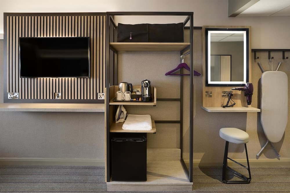 Premier Inn London Gatwick Manor Royal, Crawley, foto 3