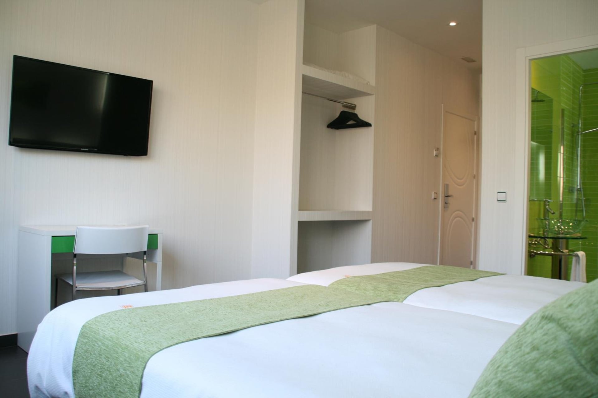 Hotel Indiana, Pinto, foto 2