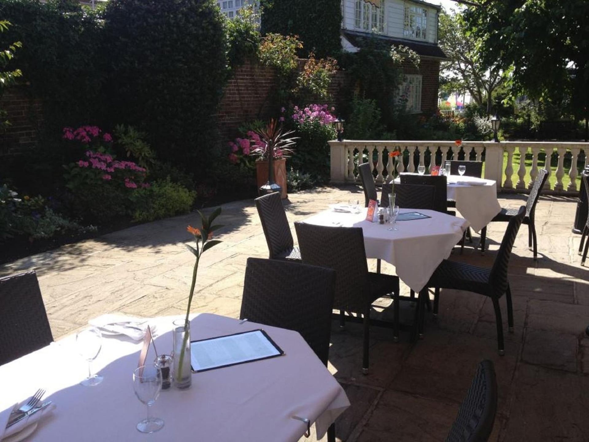Warren Lodge, Shepperton, foto 2