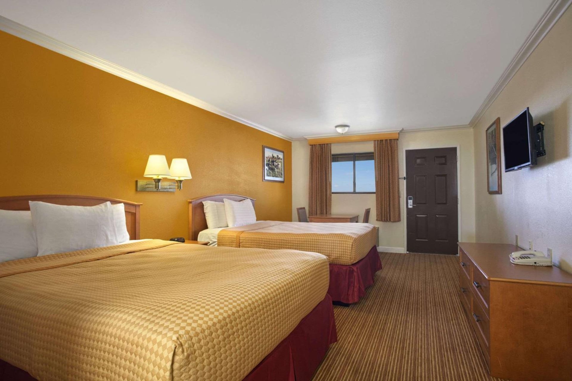 Red Lion Inn & Suites Lemoore, Lemoore, foto 2