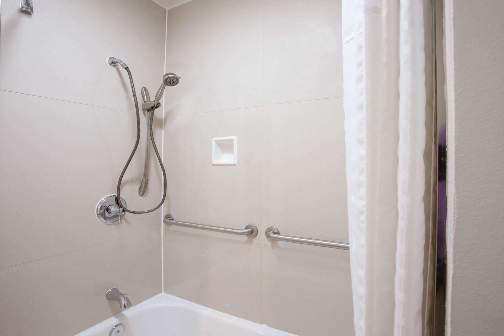 Travelodge Inn & Suites by Wyndham Anaheim on Disneyland Dr, Anaheim, foto 4