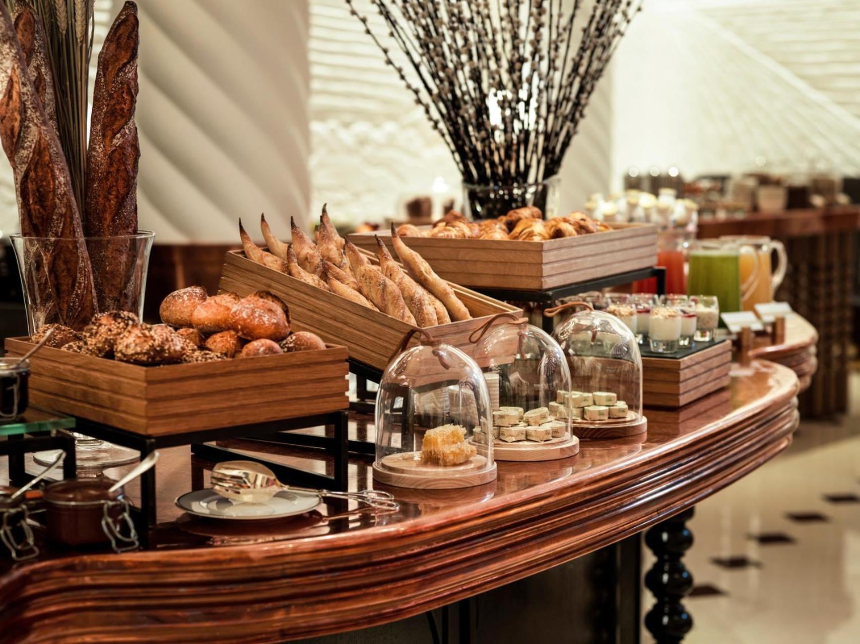 Four Seasons Hotel London at Tower Bridge, London, foto 4