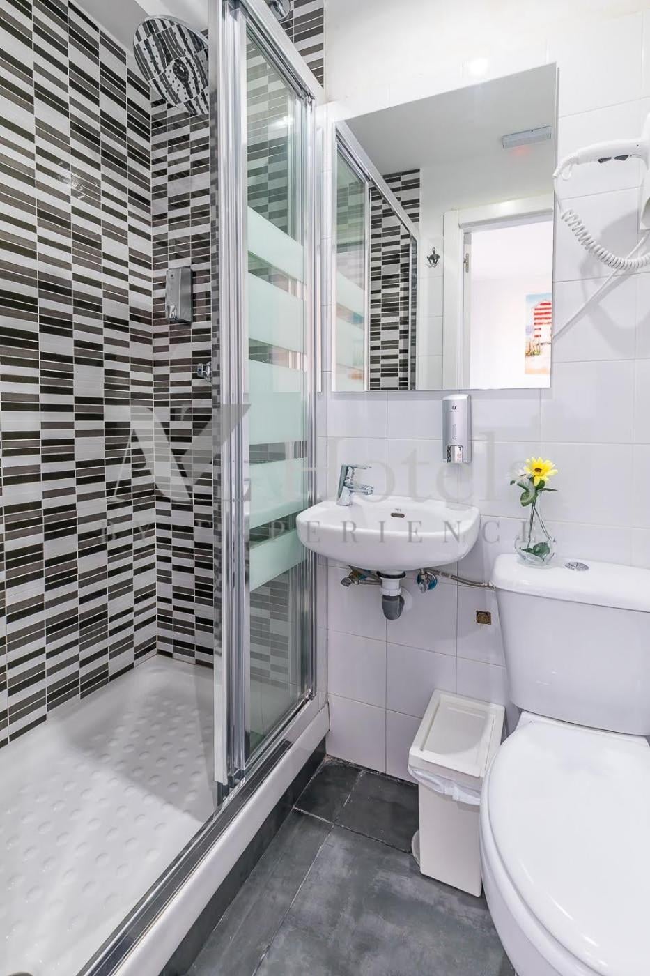 AYZ Sierra de Meira - Auto check-in property, Madrid, foto 4