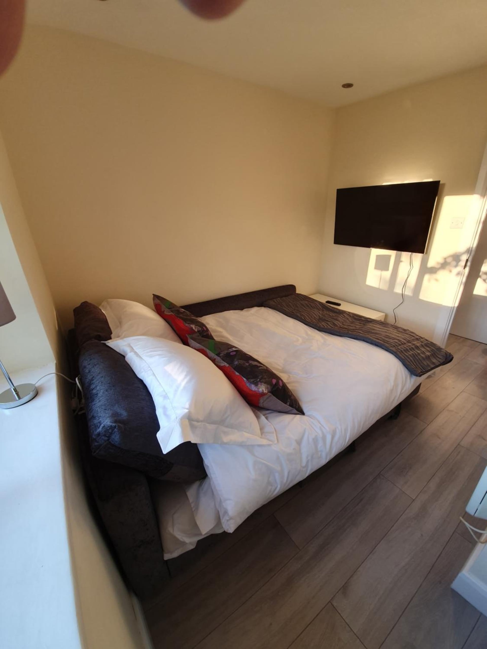 Luxurious Luton town center flat with free parking, Luton, foto 4