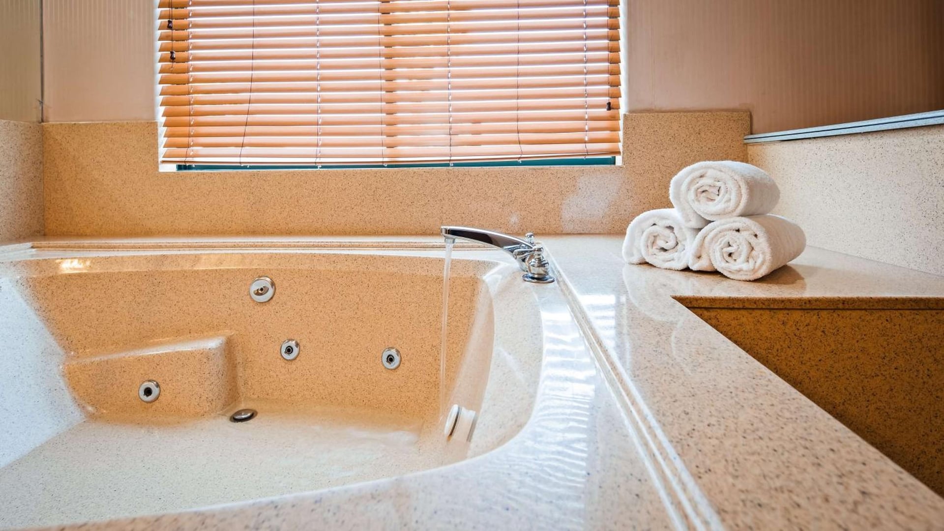 Best Western Plus Suites Hotel - LAX Airport LA Stadium, Inglewood, foto 2