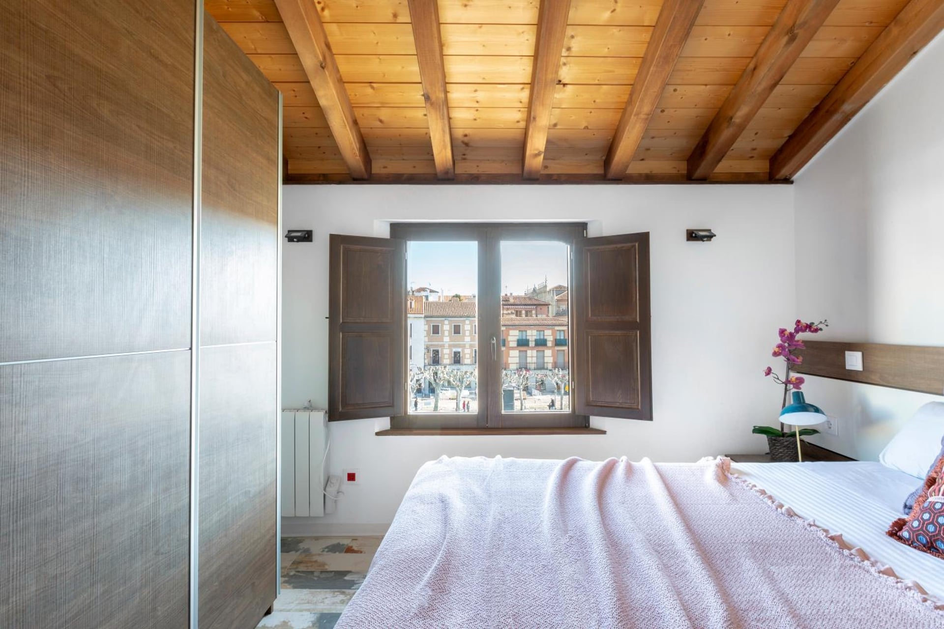 Apartamentos Ejemplares, Alcalá de Henares, foto 2