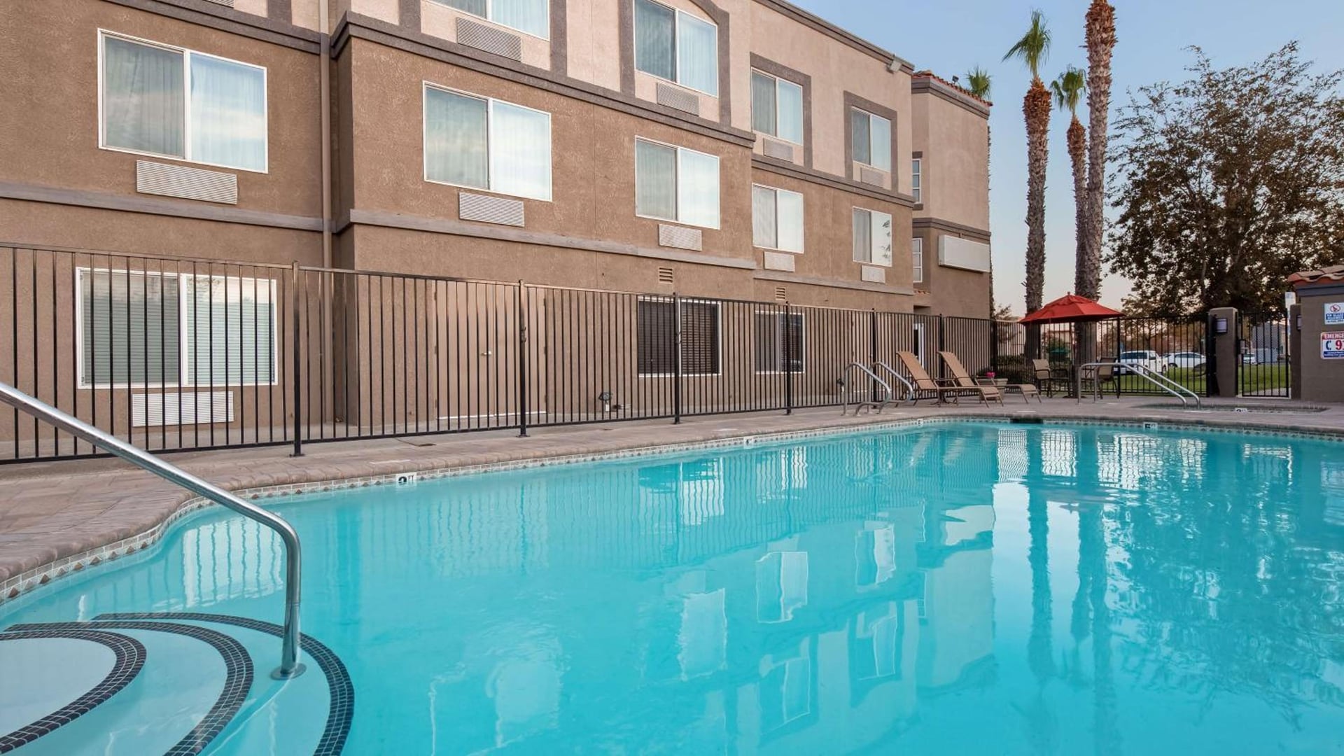 Best Western Plus Villa Del Lago Inn Patterson, Patterson, foto 5