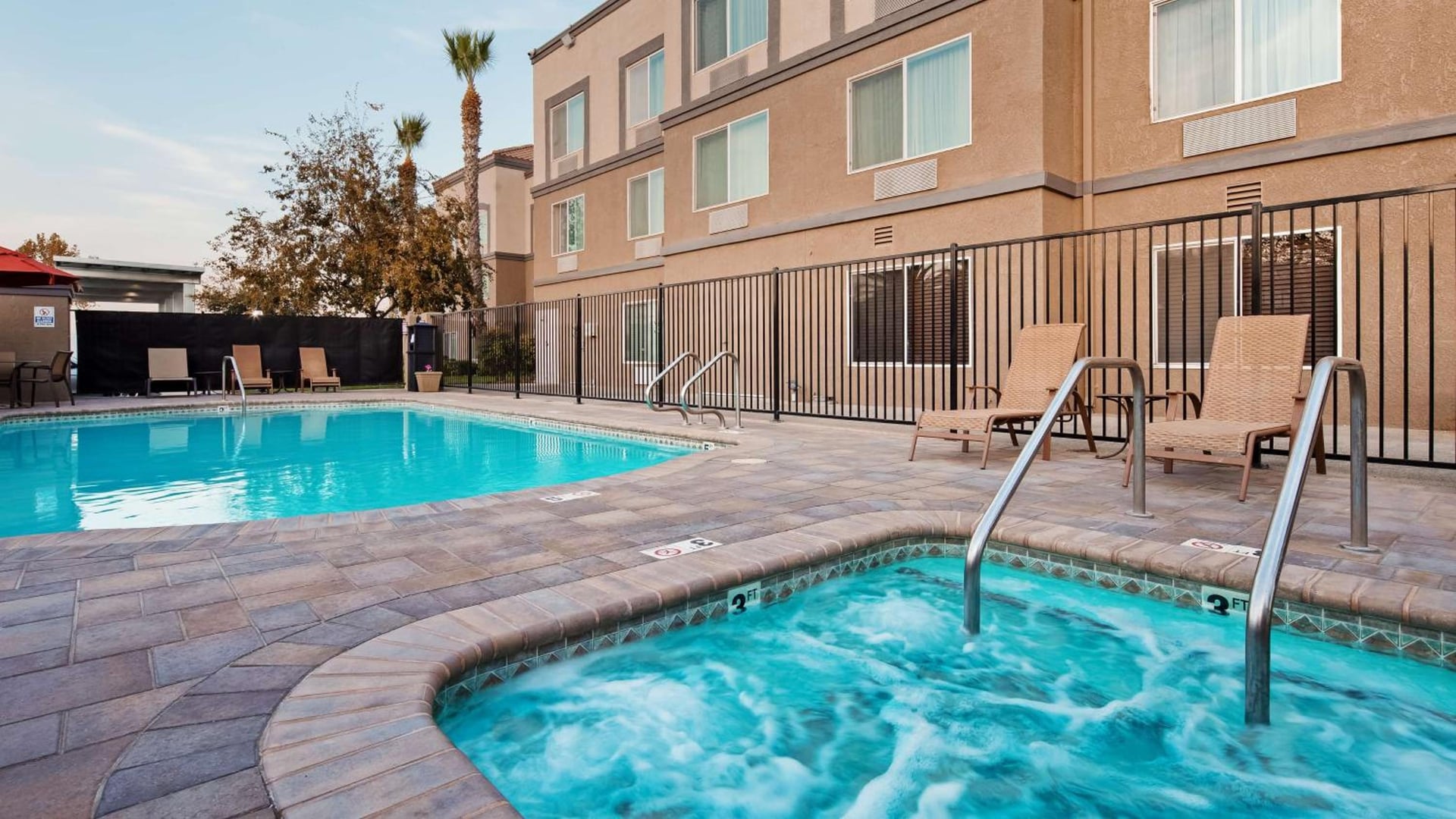 Best Western Plus Villa Del Lago Inn Patterson, Patterson, foto 4