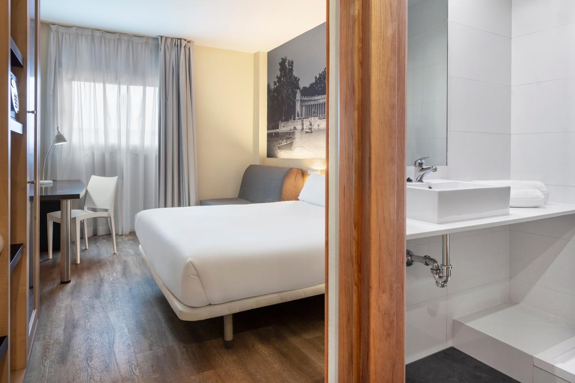 B&B HOTEL Madrid Aeropuerto T1 T2 T3, Madrid, foto 4