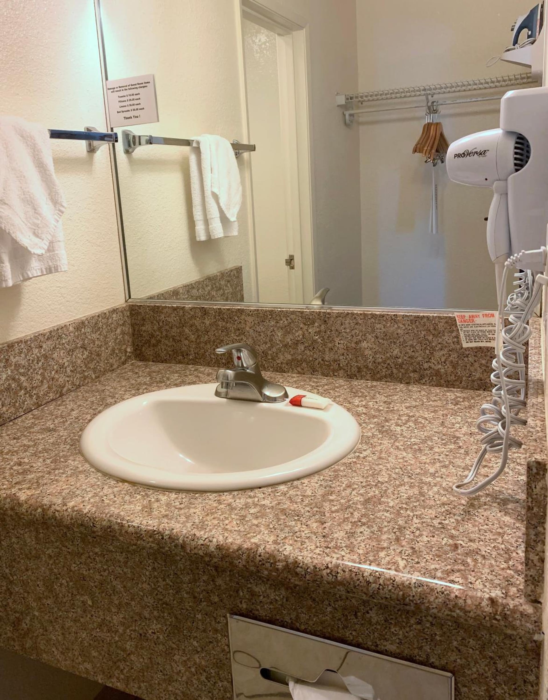 Super 8 by Wyndham Las Vegas North Strip/Fremont St. Area, Las Vegas, foto 5