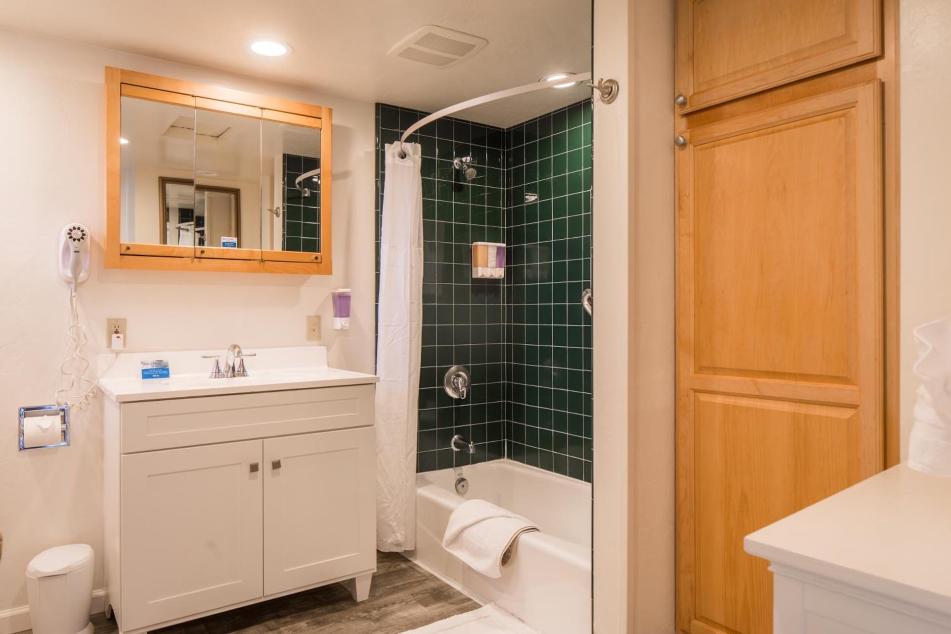 Andril Fireplace Cottages, Pacific Grove, foto 5