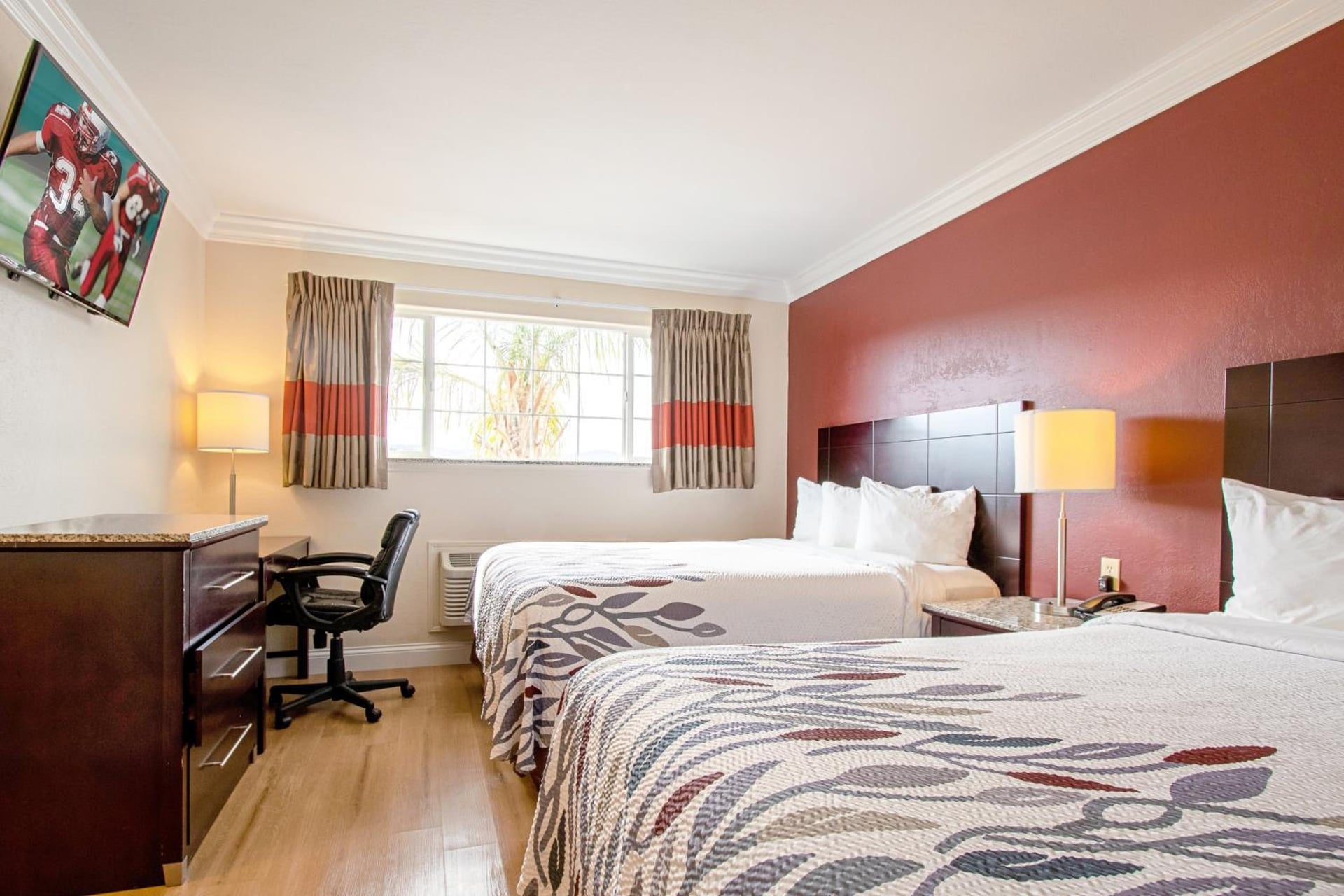 Red Roof Inn & Suites Monterey, Monterey, foto 4
