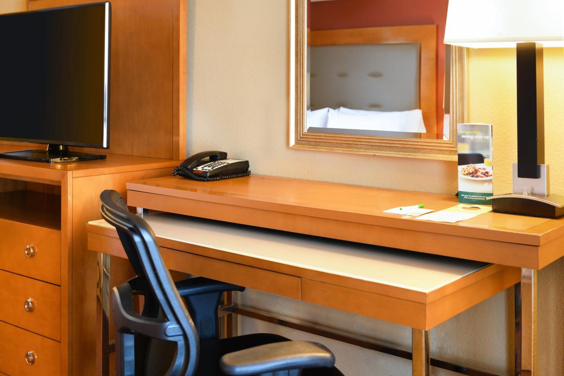 Holiday Inn & Suites Oakland - Airport by IHG, Oakland, foto 2