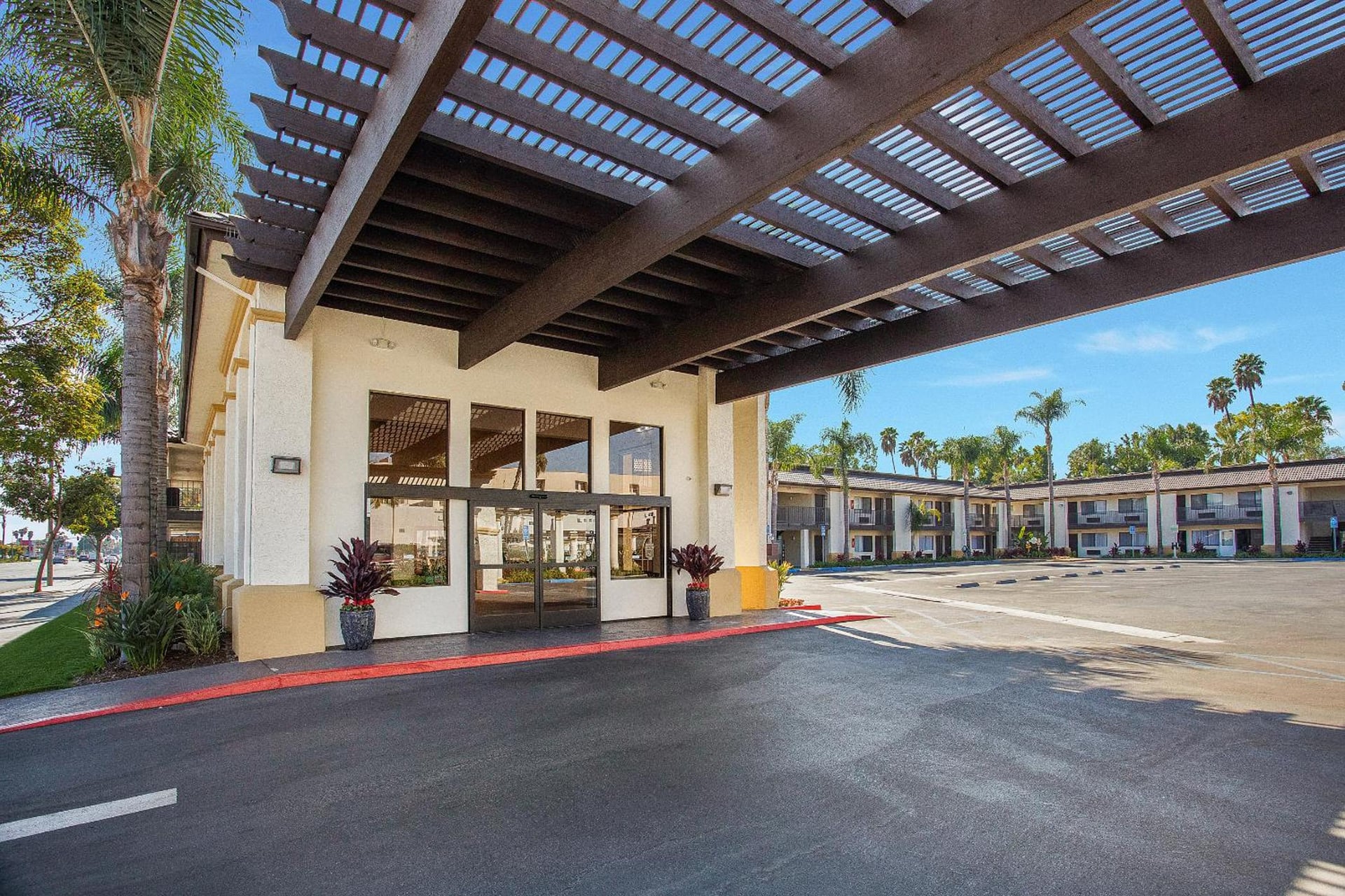 Stanford Inn & Suites Anaheim, Anaheim, foto 2