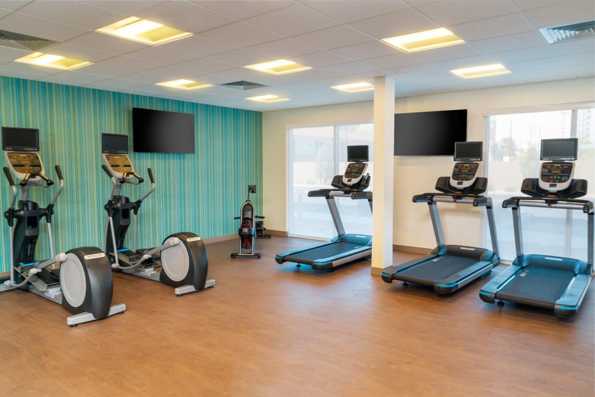 Holiday Inn Express & Suites - Las Vegas - E Tropicana by IHG, Las Vegas, foto 4