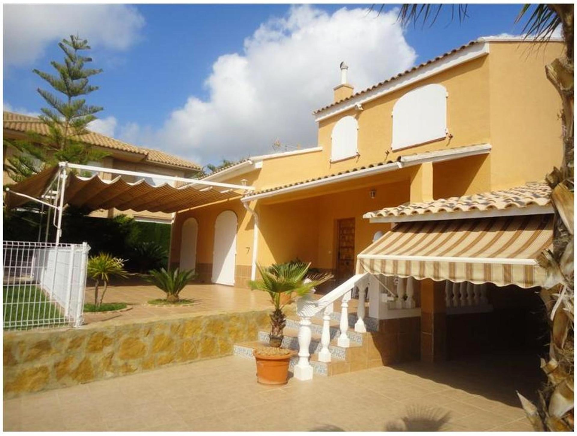 Family Villa in Benifayó with Year-Round Private Pool, Benifayó, foto 4