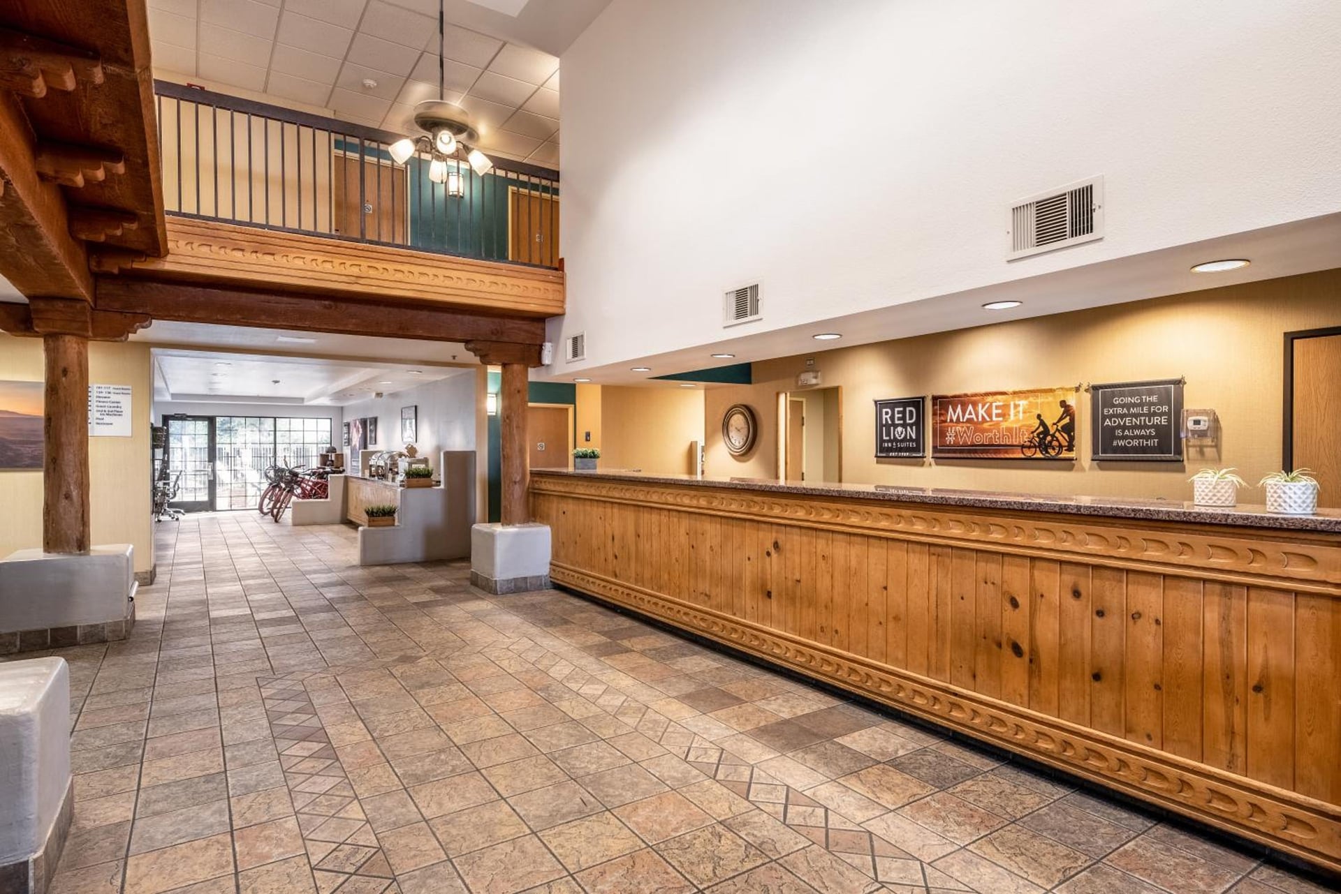 Red Lion Inn & Suites Goodyear Newly Renovated, Goodyear, foto 2