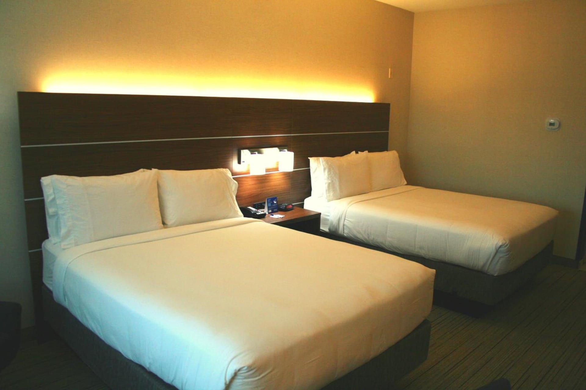 Holiday Inn Express Hotel & Suites Marina by IHG, Marina, foto 5