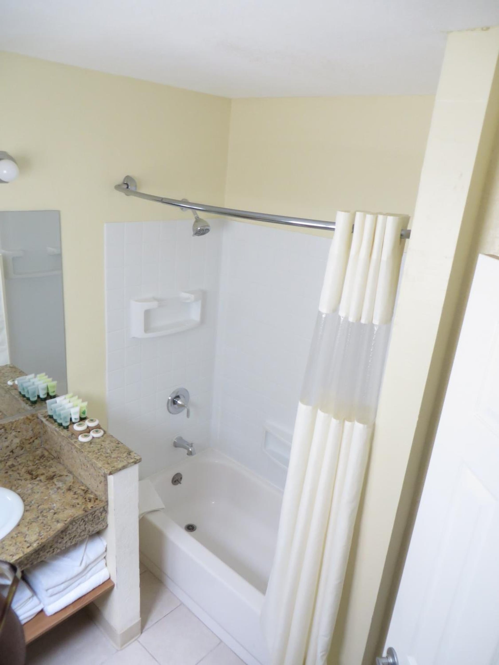 Best Inn & Suites, Buena Park, foto 5