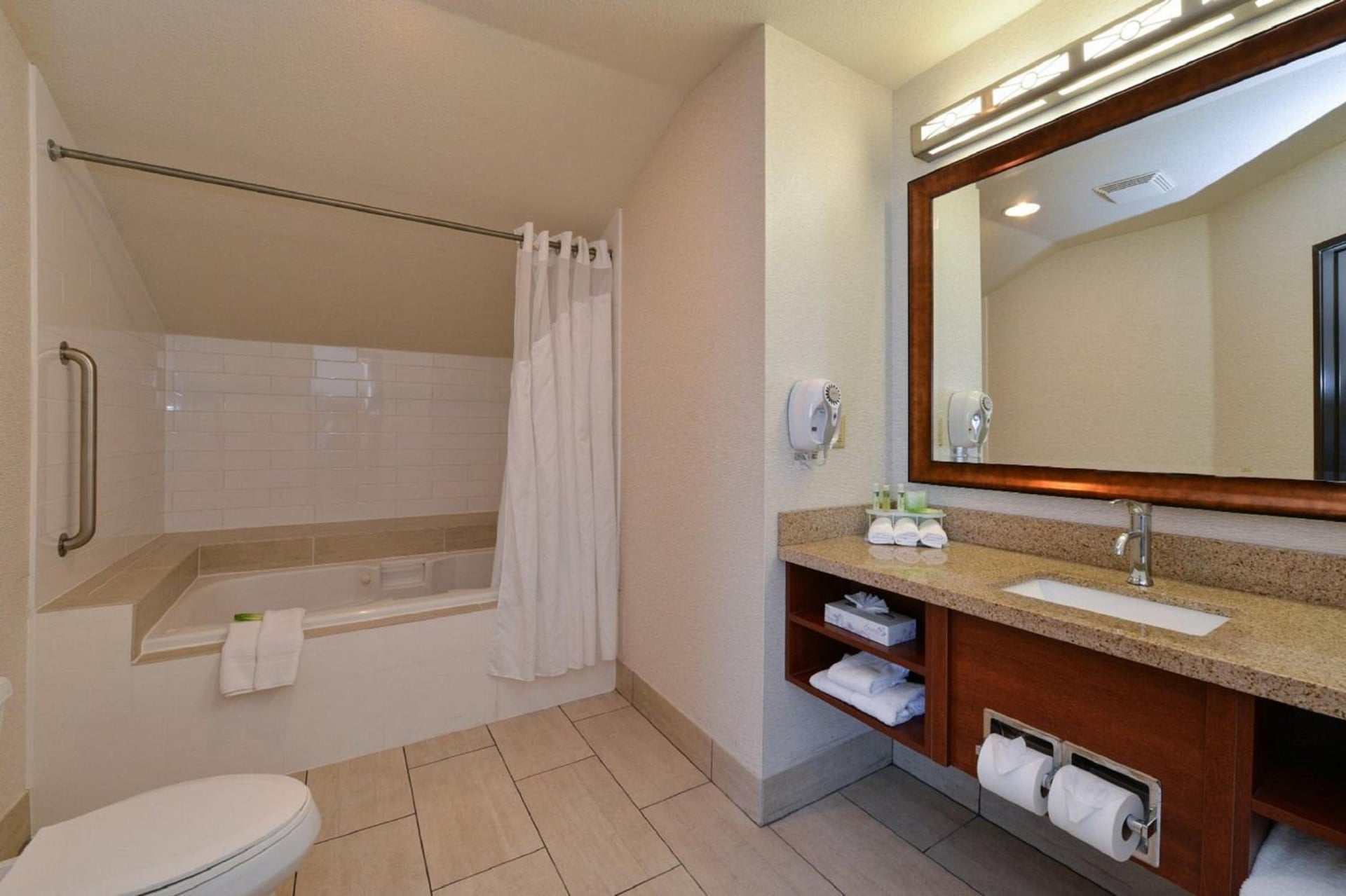 Holiday Inn Express Berkeley by IHG, Berkeley, foto 4