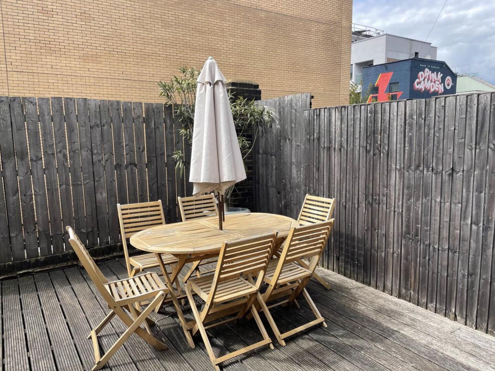 Central London Charming Camden Split Level Home, London, foto 2