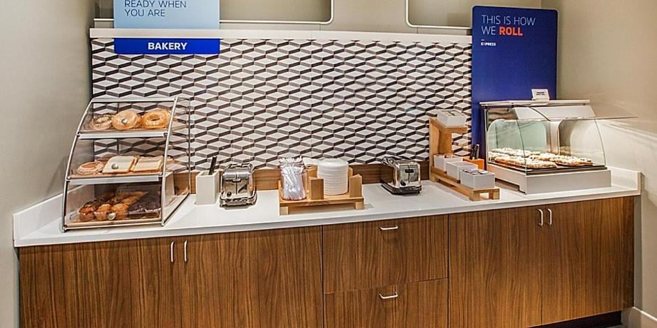 Holiday Inn Express & Suites Palm Desert - Millennium by IHG, Palm Desert, foto 3