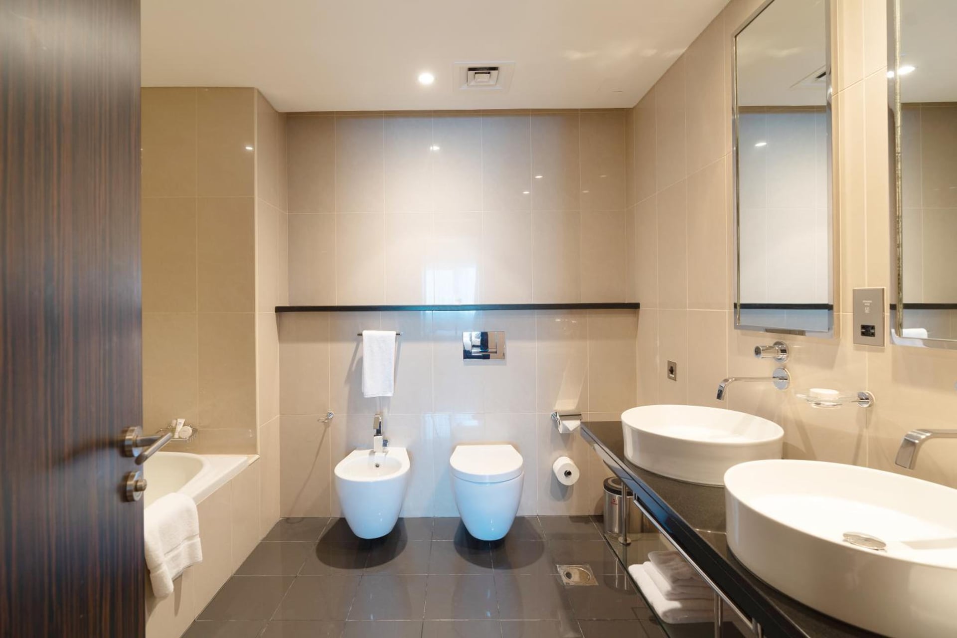 Royal Club By RVHR, Bonnington Residential Tower - JLT, Dubái, foto 3