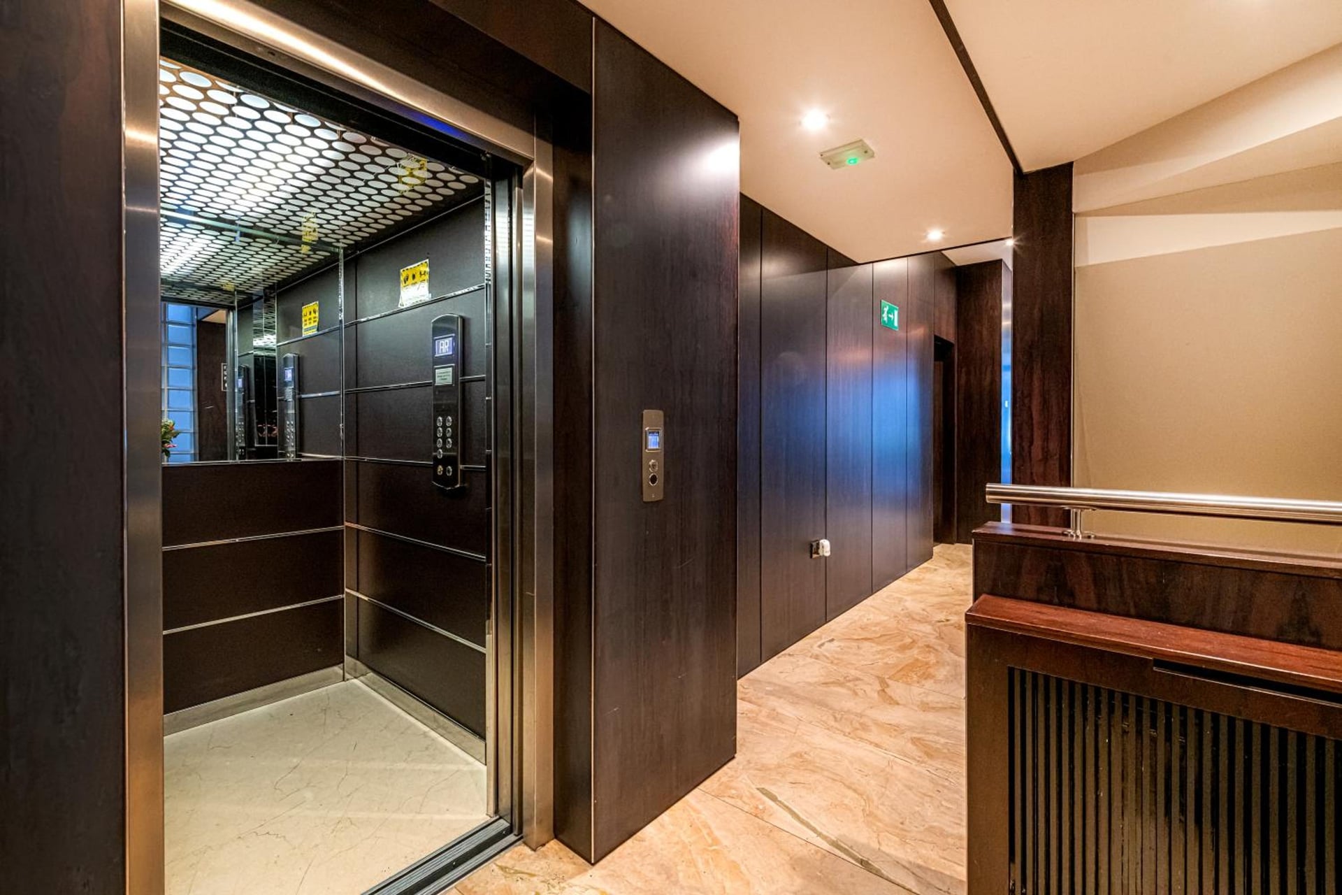 Claverley Court Apartments Knightsbridge, London, foto 5