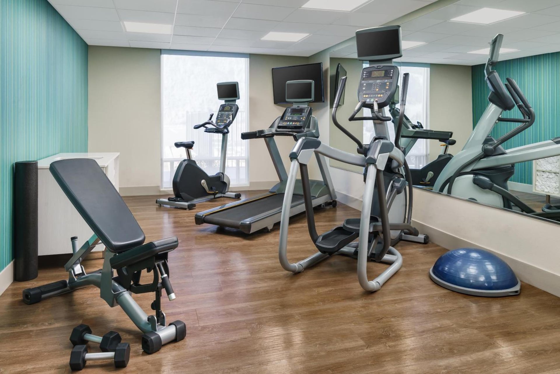 Holiday Inn Express & Suites Oakhurst-Yosemite Park Area by IHG, Oakhurst, foto 5