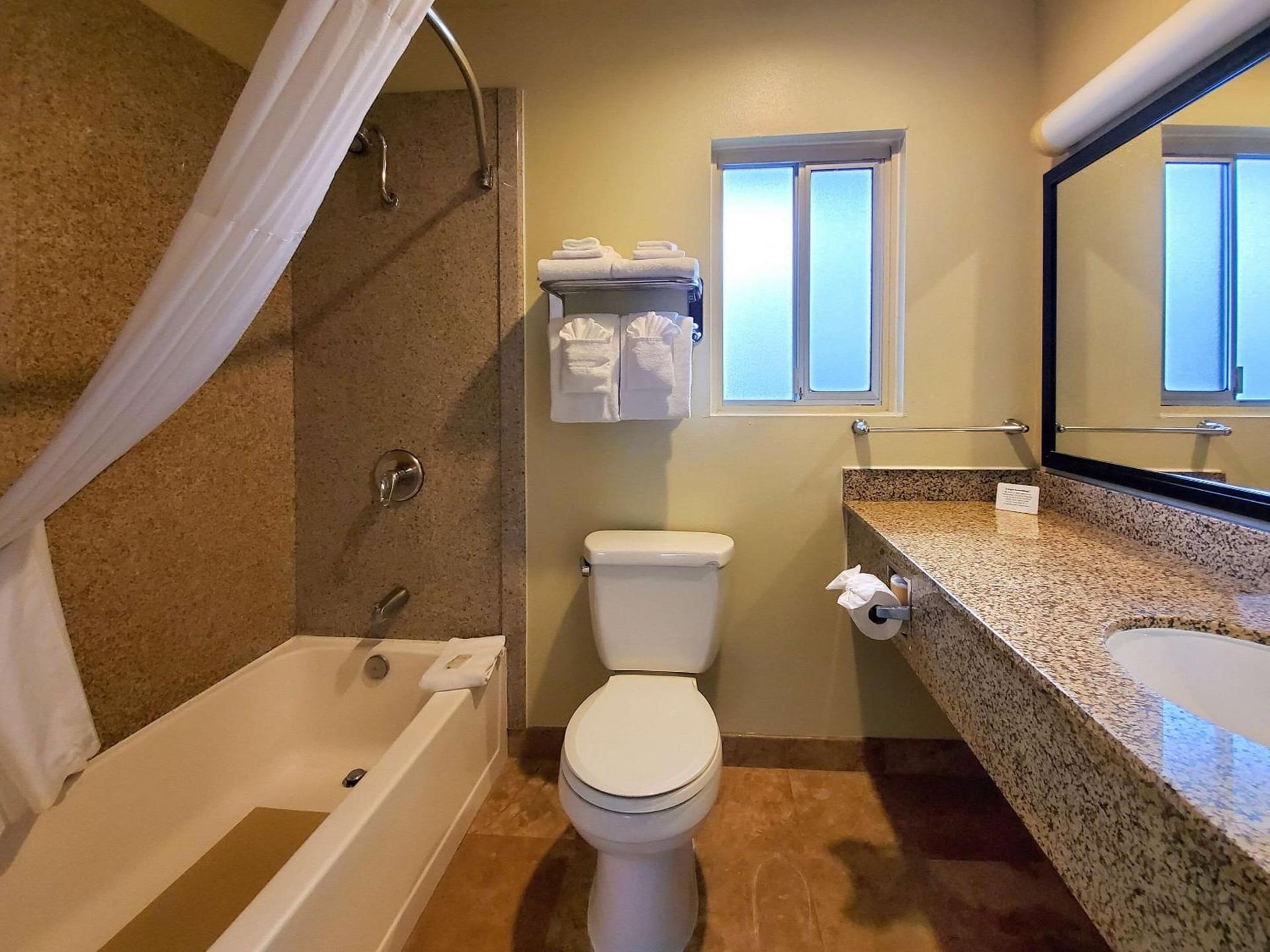 Quality Inn & Suites Anaheim at the Park, Anaheim, foto 2