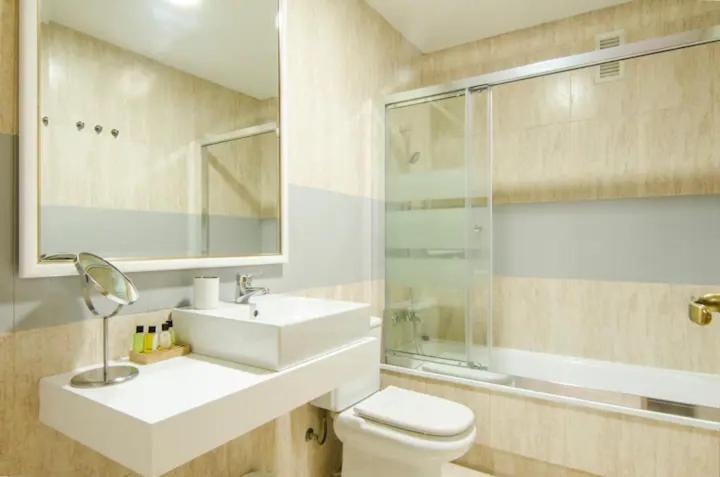 Bright & Spacious- City Center- 2Rooms-2Bathrooms, Madrid, foto 4