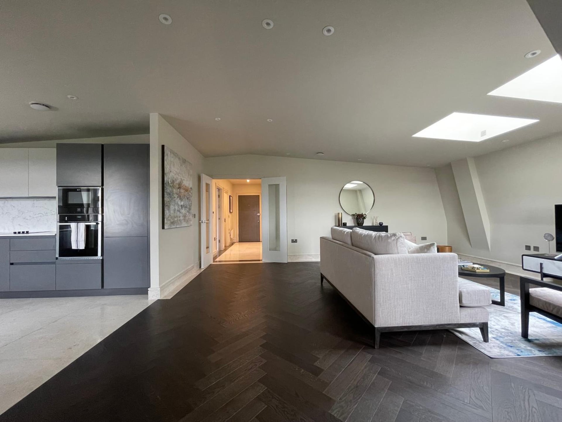 luxurious, 2 bed, 2 bath penthouse apartment in highly desirable Chigwell CHCL F8, Chigwell, foto 4