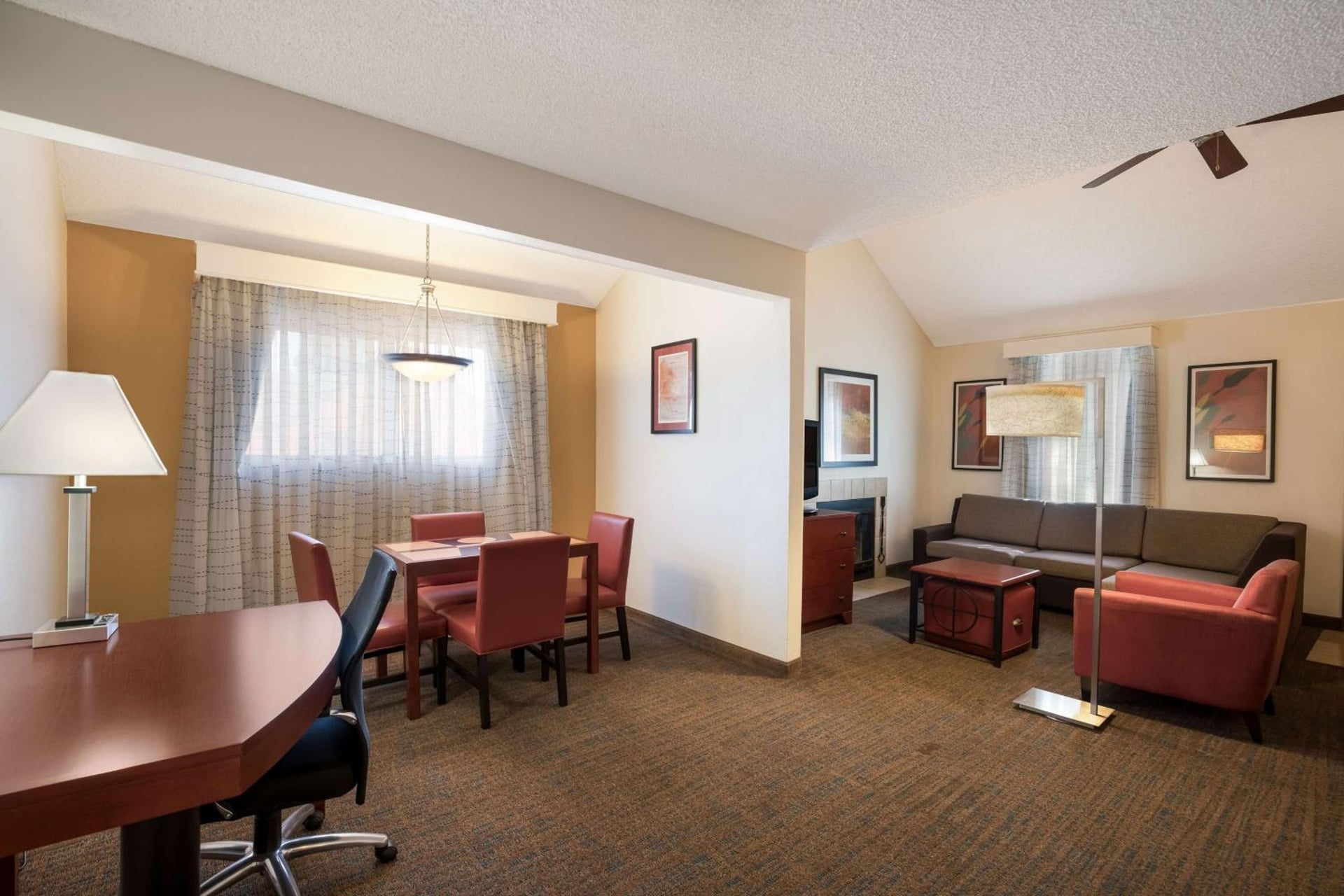 SenS Suites Livermore; SureStay Collection by Best Western, Livermore, foto 3