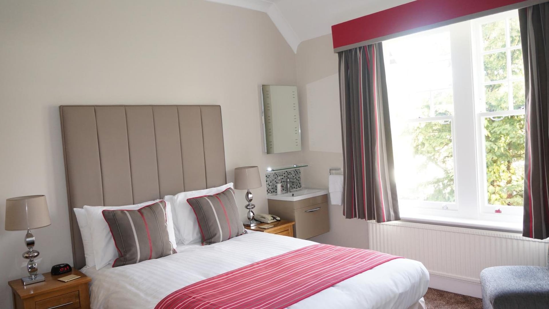 The Lawn Guest House Gatwick, Horley, foto 2