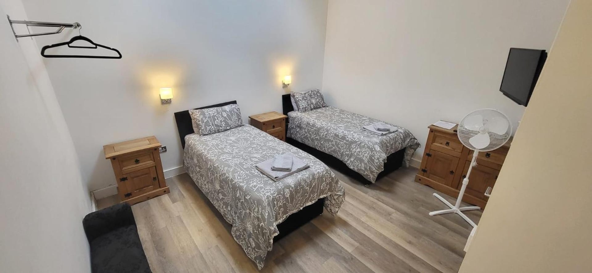 Deepcut Lodge Bed & Breakfast Self Service, Camberley, foto 4
