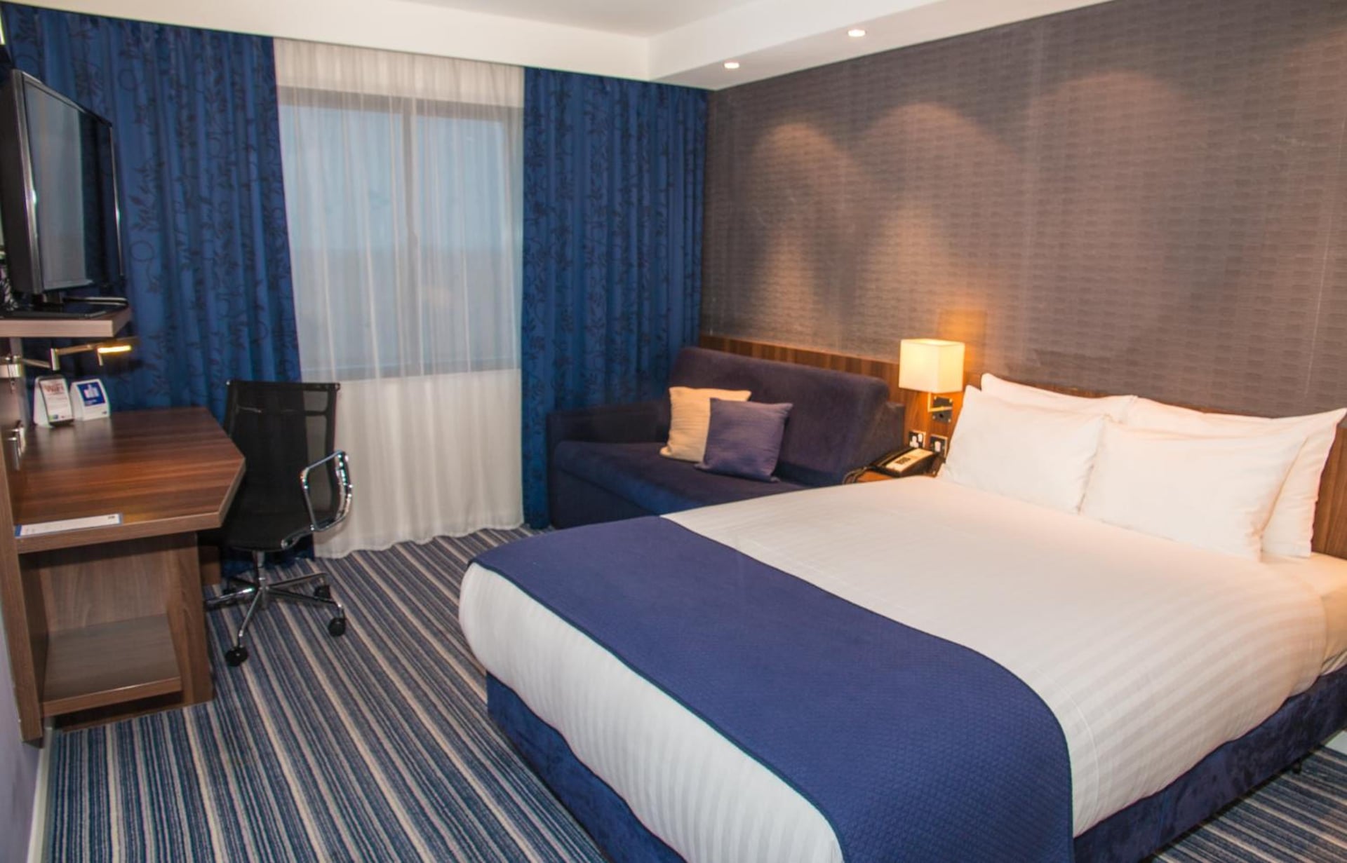 Holiday Inn Express London Heathrow T5 by IHG, Slough, foto 4