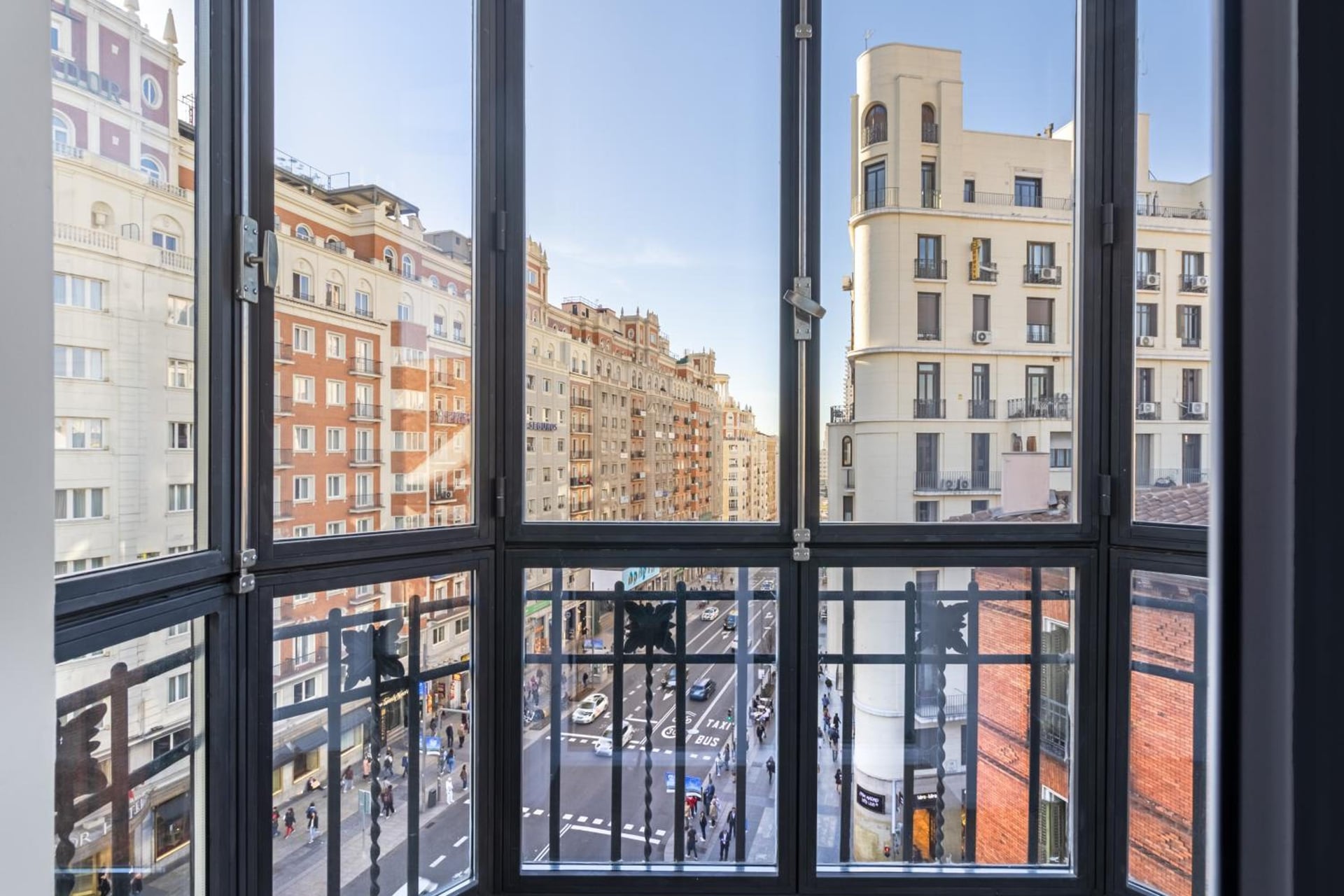 Ikonik Gran Vía, Madrid, foto 4