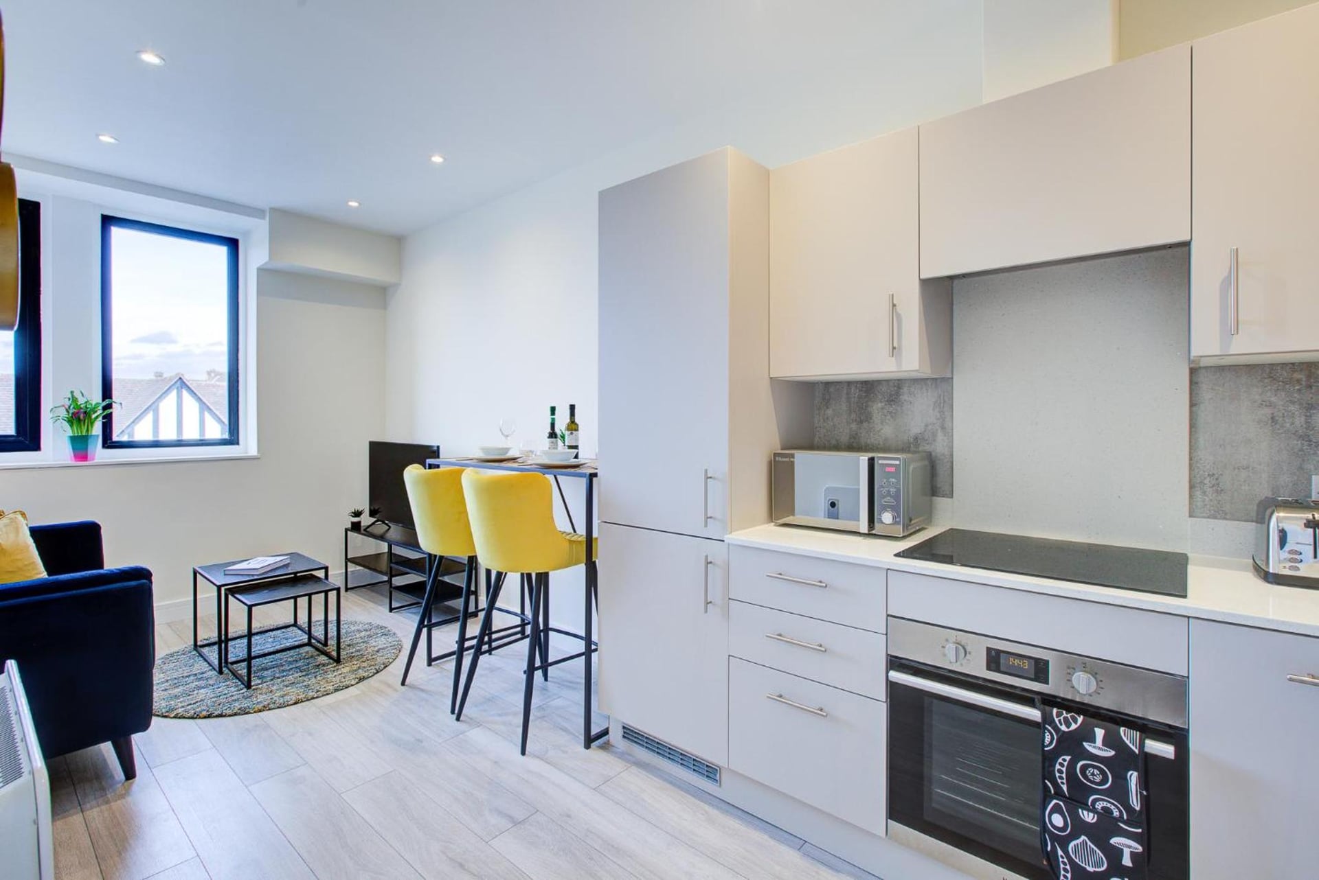 Hybrid Resi - London, Sutton, FREE on-site Car or Van parking, Cheam, foto 4