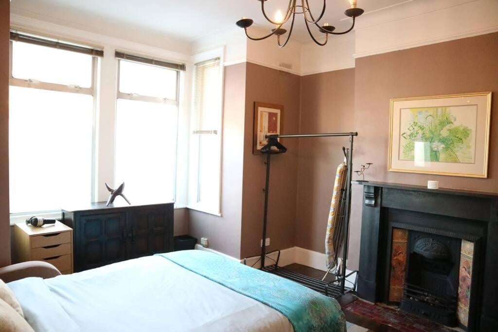 Modern Private Studio Room, London, foto 2
