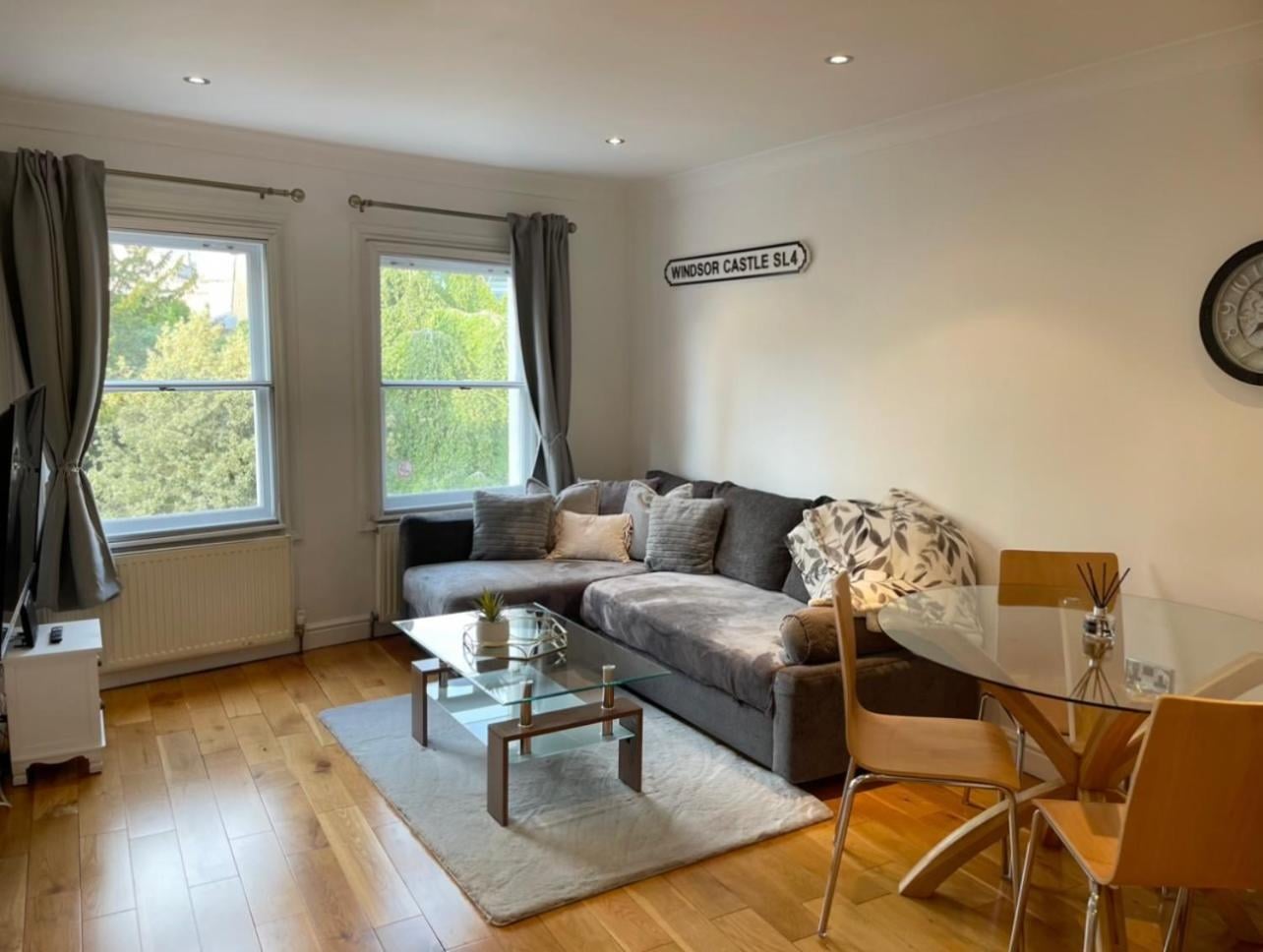 WATCH CHANGING OF THE GUARD AND WALK TO THE CASTLE! 2 Bedroom Apartment, Windsor, foto 4