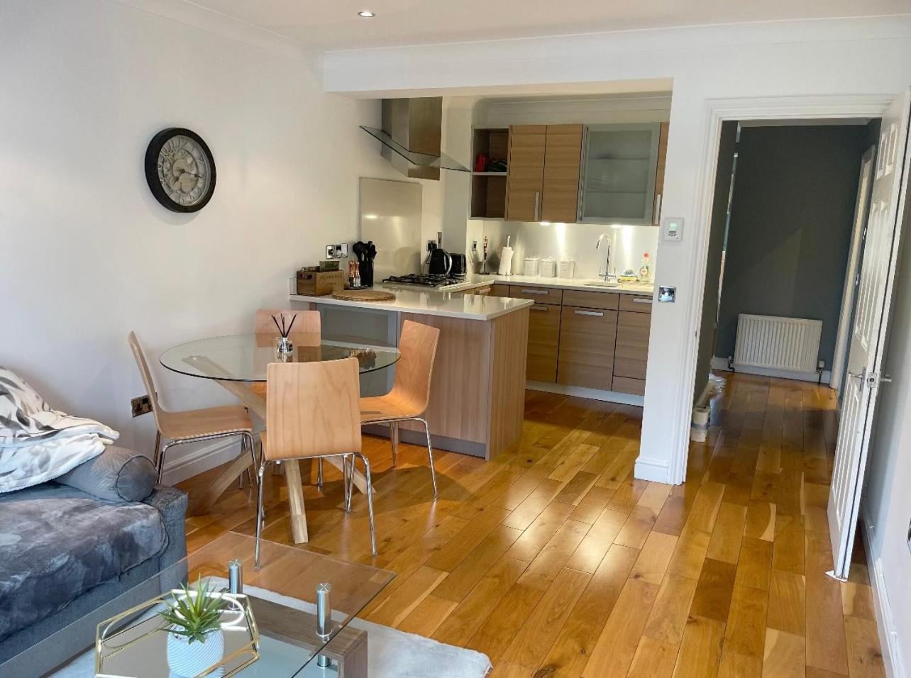 WATCH CHANGING OF THE GUARD AND WALK TO THE CASTLE! 2 Bedroom Apartment, Windsor, foto 3