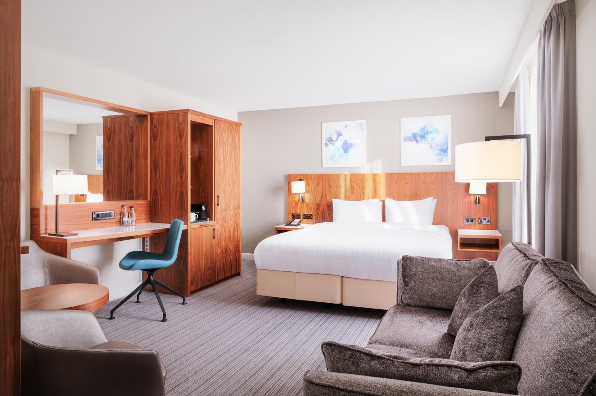 Courtyard by Marriott London Gatwick Airport, Horley, foto 4
