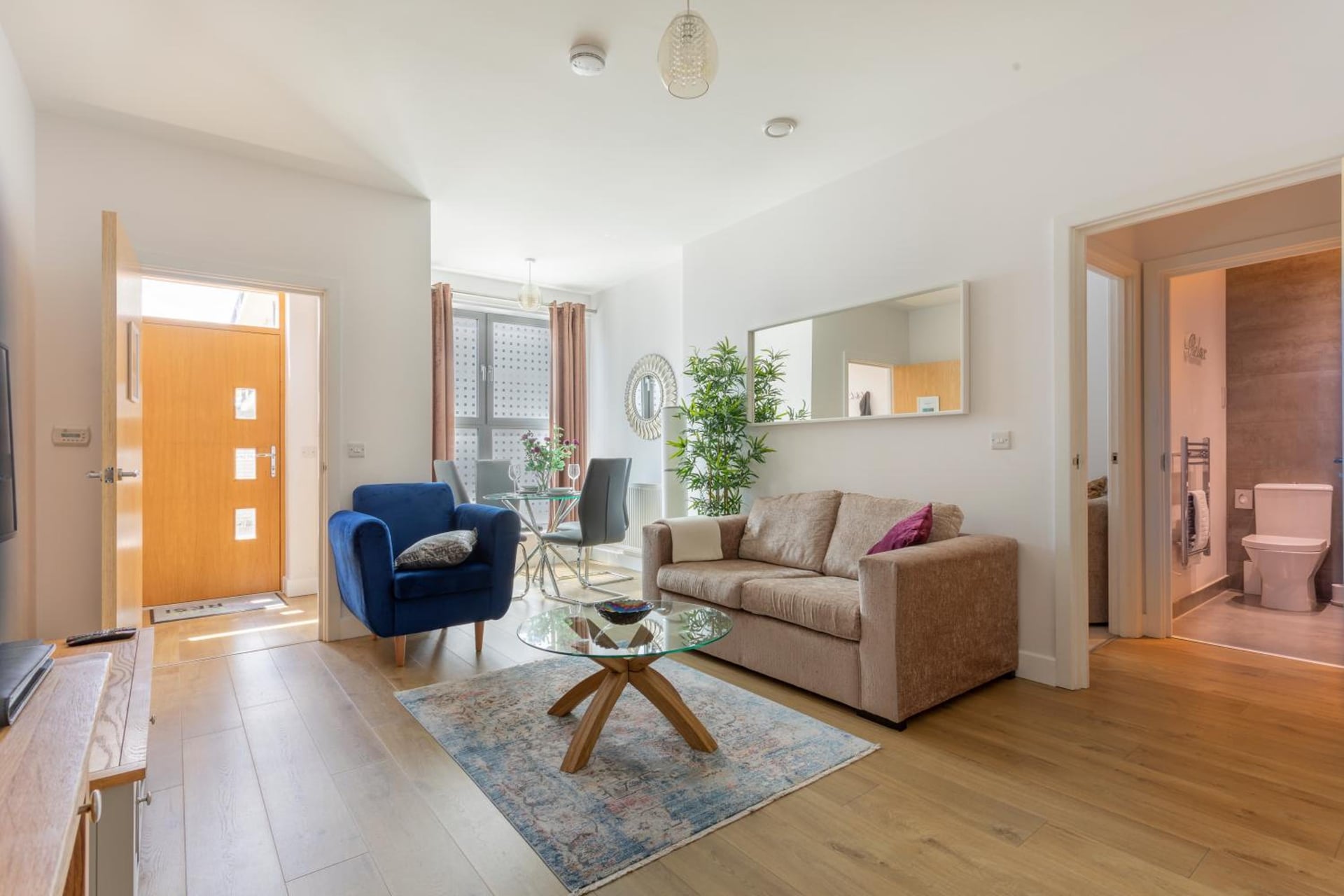 1 Bed Apartment - Redhill Central, Surrey, Gatwick #3, Redhill, foto 2