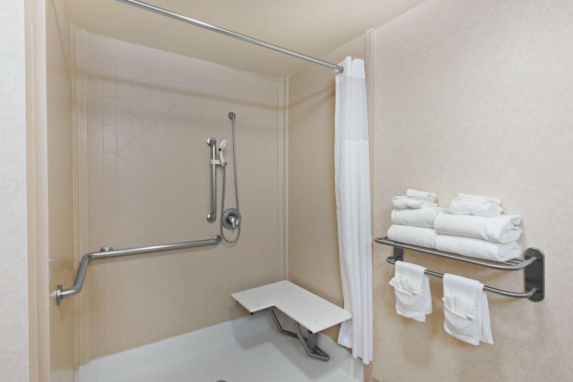 Hampton Inn & Suites Oakland Airport-Alameda, Alameda, foto 3