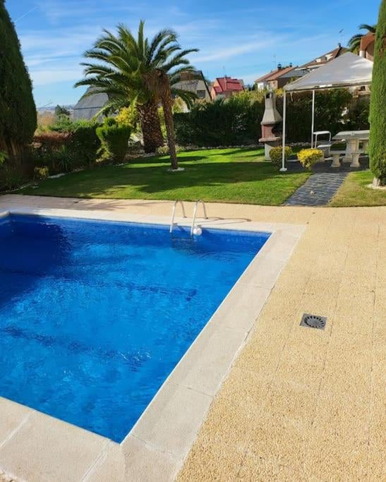 Madrid city modern apartment in villa, free WIFI, Arroyomolinos, foto 2