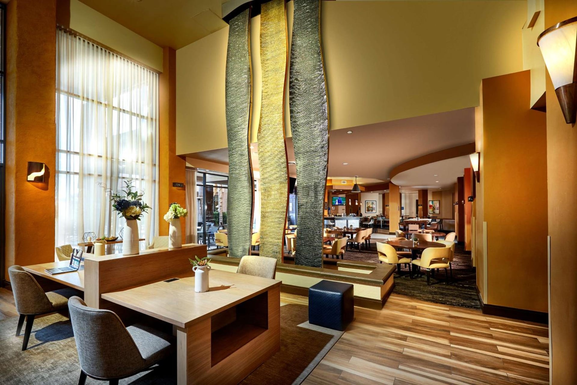Embassy Suites by Hilton Phoenix Scottsdale, Phoenix, foto 2