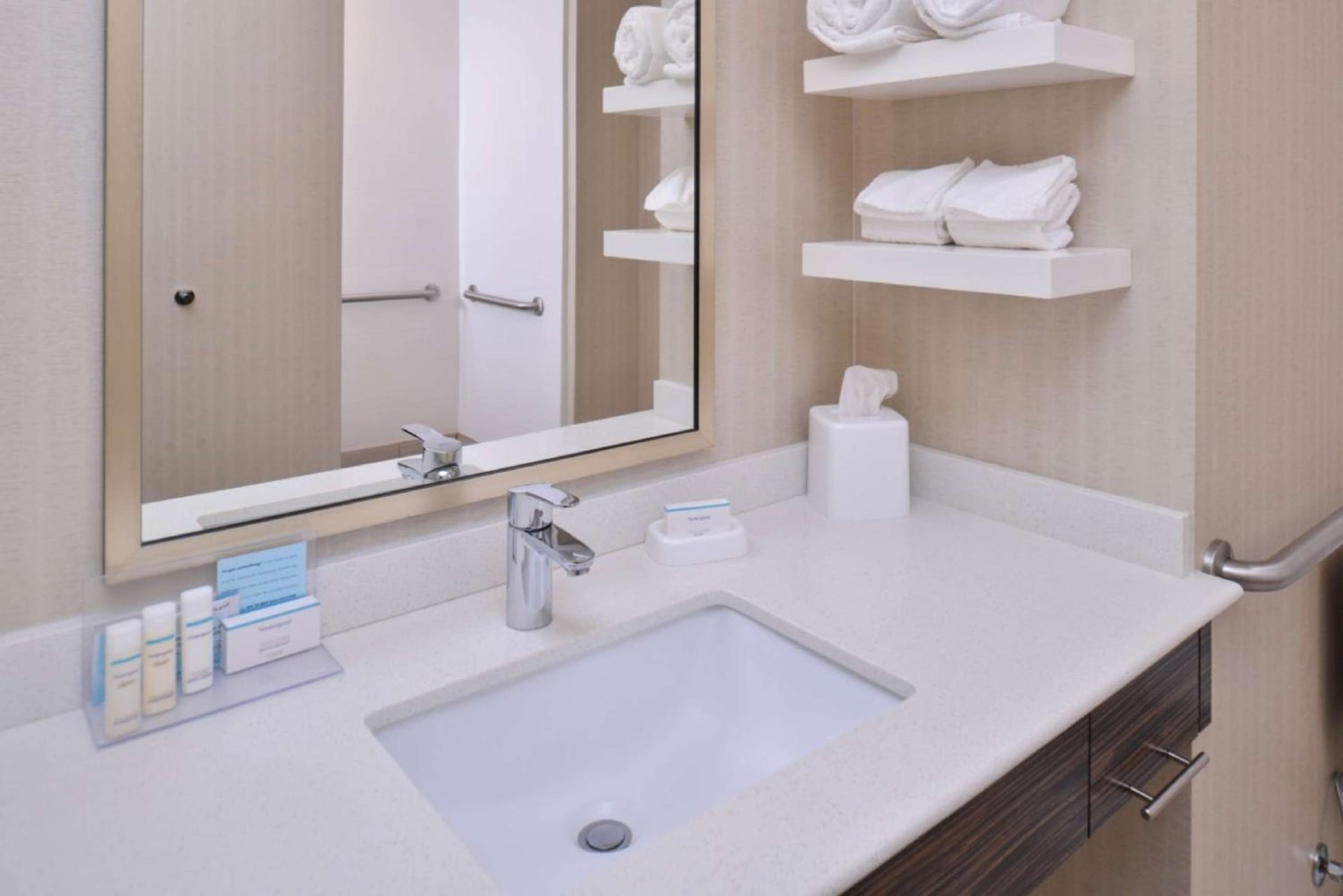 Hampton Inn & Suites Bend, Bend, foto 4